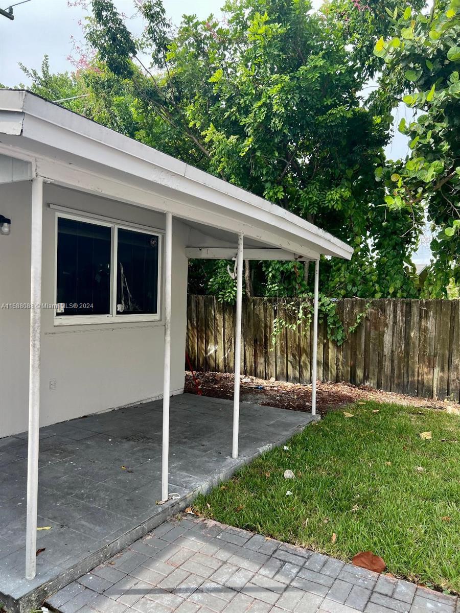 1ad5be0d-102 2419 Lincoln St # 23B, Hollywood FL 33020 — #A11688088