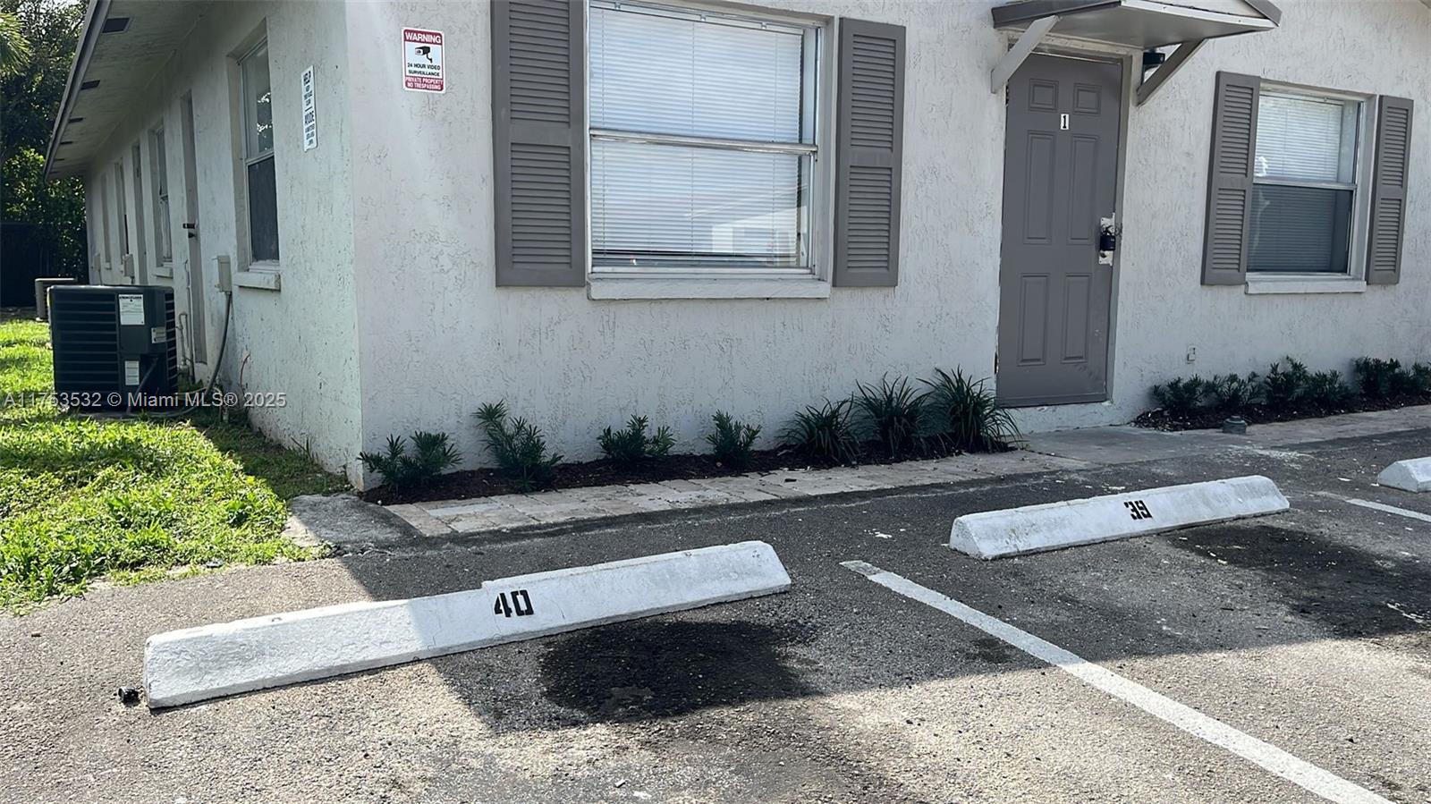 1ad5be0d-205 550 NE 44th St # M2, Deerfield Beach FL 33064 — #A11753532