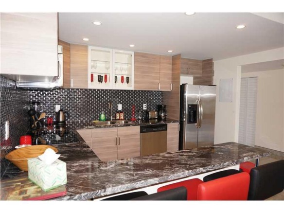 19370 COLLINS AV SEASONAL # 1611, Sunny Isles Beach FL 33160 — #A2208837