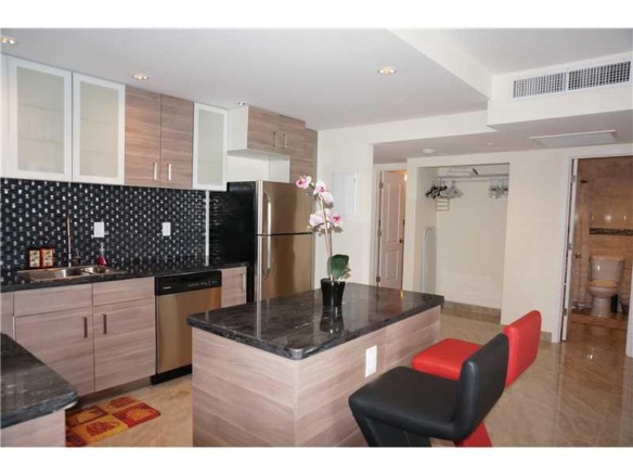 19370 COLLINS AV SEASONAL # 1007, Sunny Isles Beach FL 33160 — #A2208851
