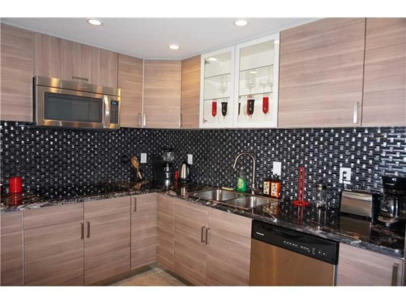 19370 COLLINS AV SEASONAL # 1611, Sunny Isles Beach FL 33160 — #A2208837