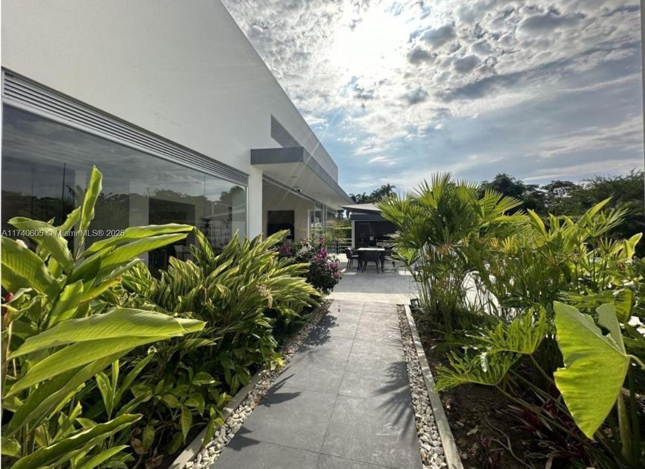 Listing #A11740605