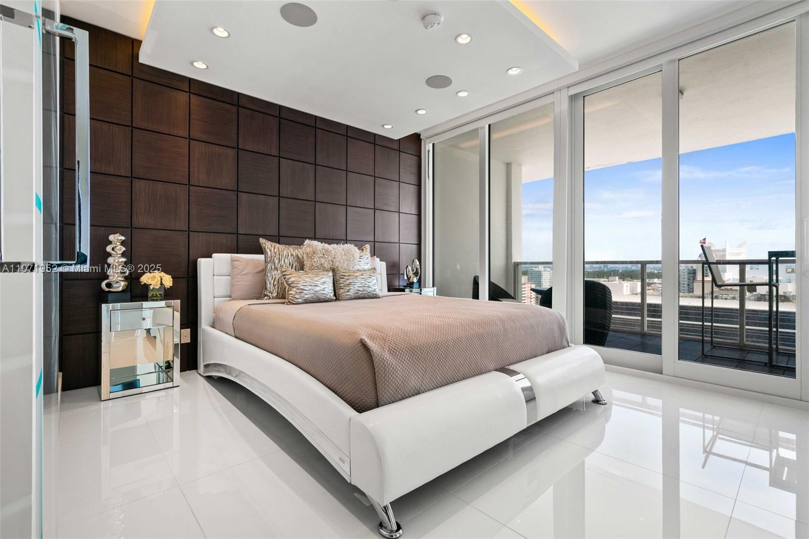 6dd28e9b-318 100 Lincoln Rd, Miami Beach FL 33139 — #A11071952