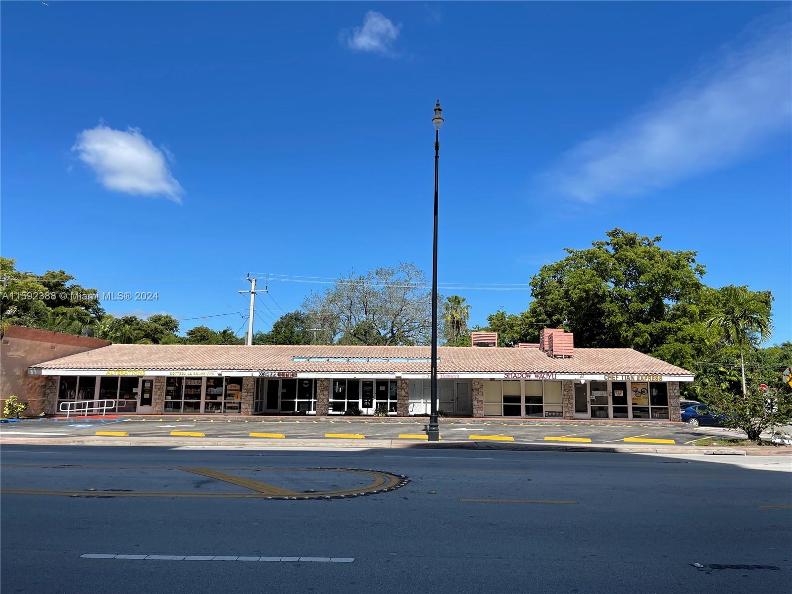 83dcefb7-116 4700 S Le Jeune Rd, Coral Gables FL 33146 — #A11592388