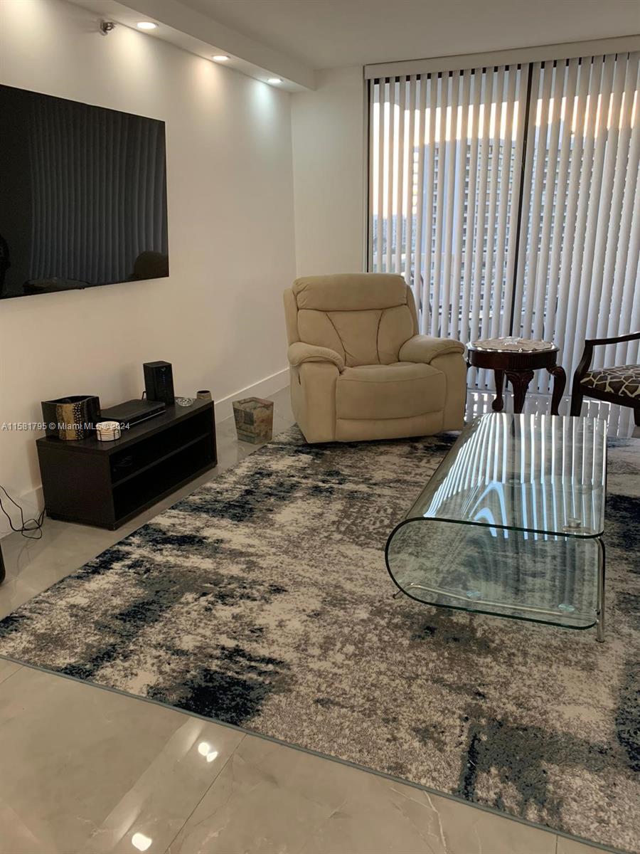 83dcefb7-155 3300 NE 192nd St # 1506, Aventura FL 33180 — #A11581795
