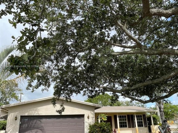 2230 N 50th Ave # 0, Hollywood FL 33021 — #A11798033