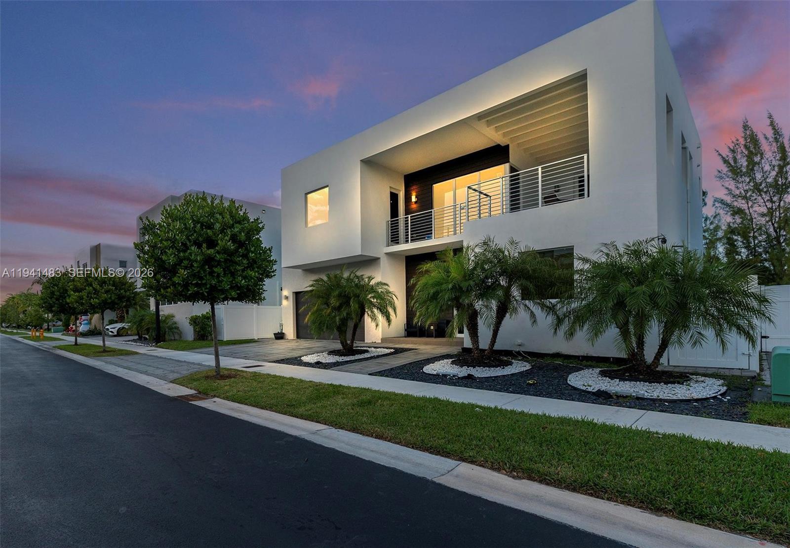 10055 NW 77th St, Doral FL 33178 — #A11941483