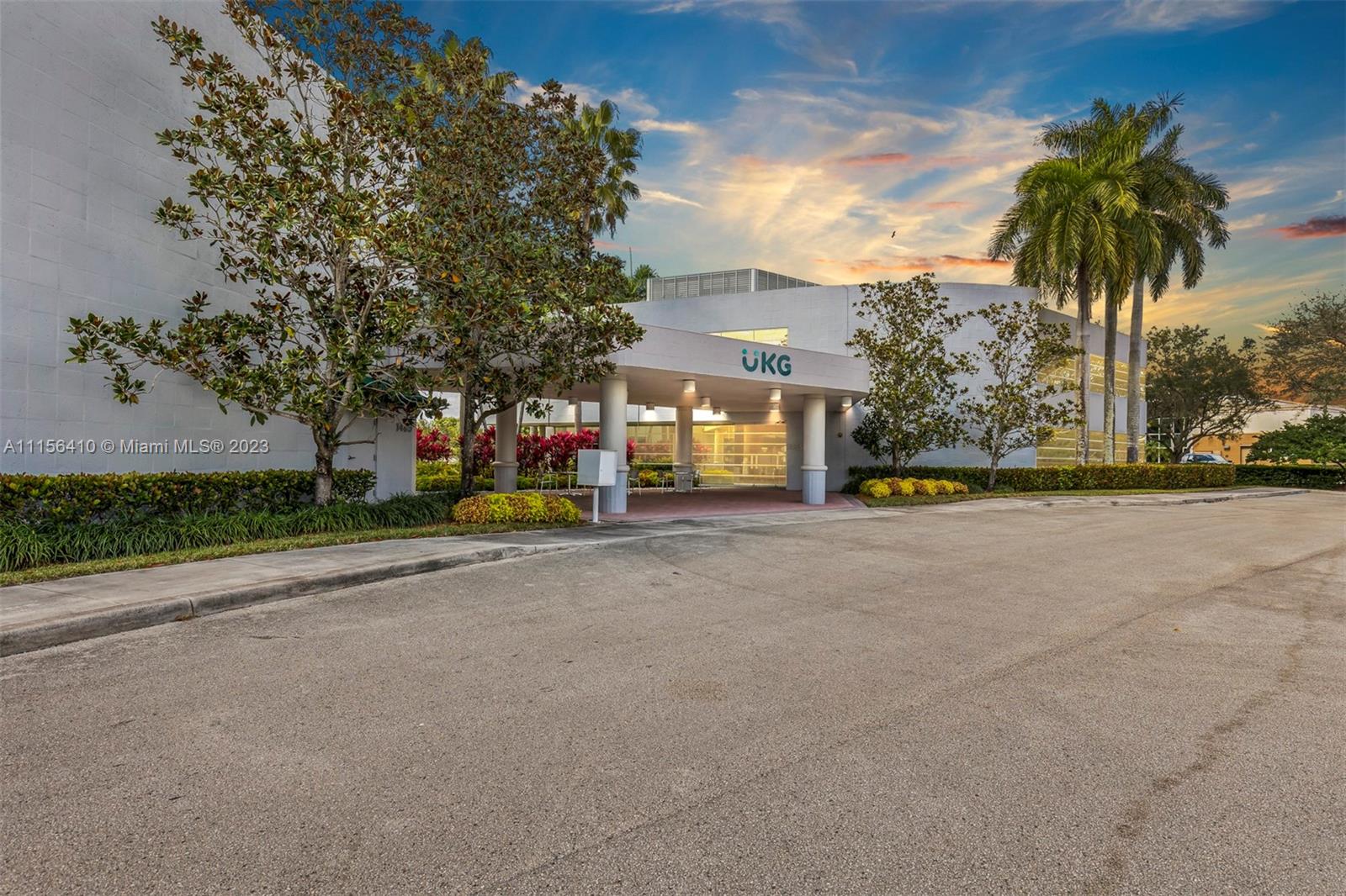 1455 N Park Dr, Weston FL 33326 — #A11156410
