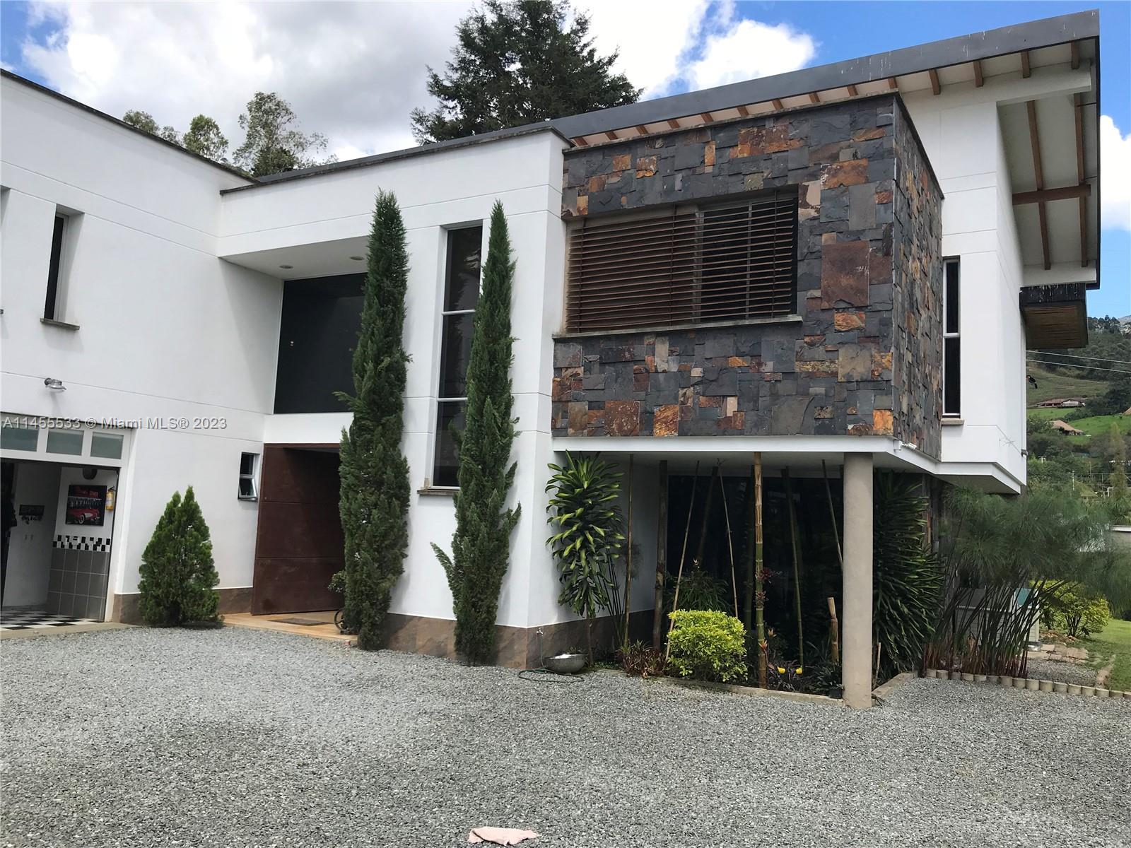 CRA 24 – 36DSUR151 S EL Escobero, AN 055421 — #A11455533