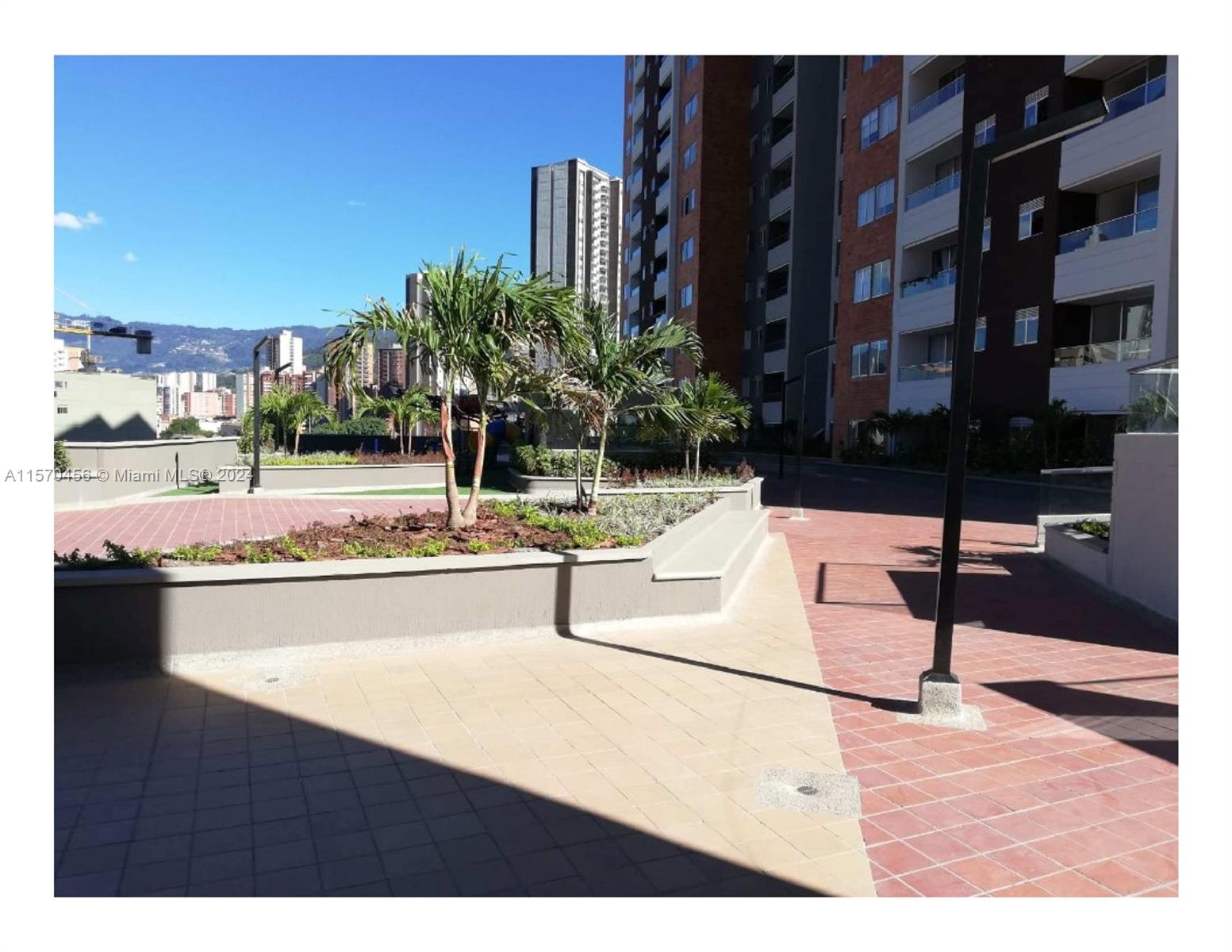 CL. 78E Sur # 47 C 80 SABANETA # 3, AK 99999 — #A11570456
