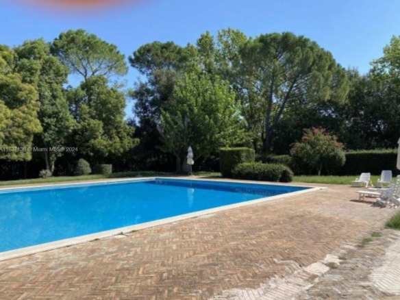 4 NW Via tiberina, 00100 — #A11637136