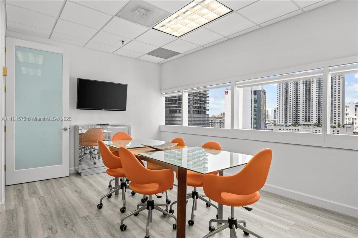 84b12bae-347 848 Brickell Ave, Miami FL 33131 — #A11164573