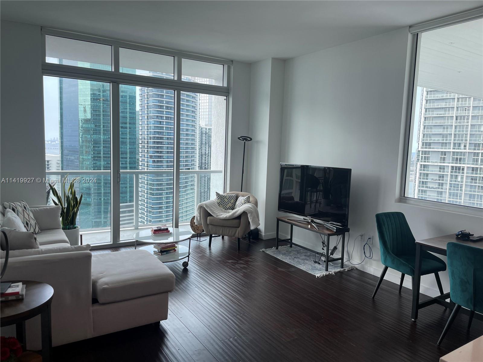 55 SE 6th St, Miami FL 33131 — #A11419927