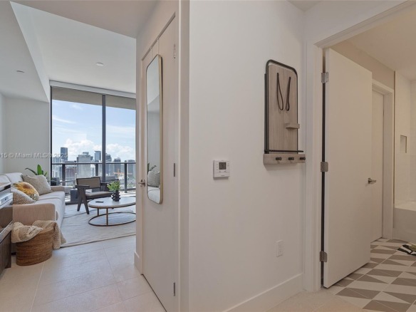 601 NE 1st Ave # 5007, Miami FL 33132 — #A11810915