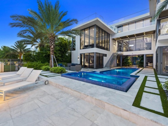 440 Mola Ave, Fort Lauderdale FL 33301 — #A11103969